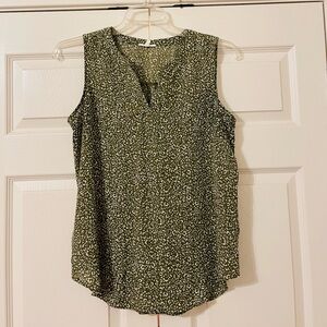 Maurices Olive Patterned Sleeveless Blouse